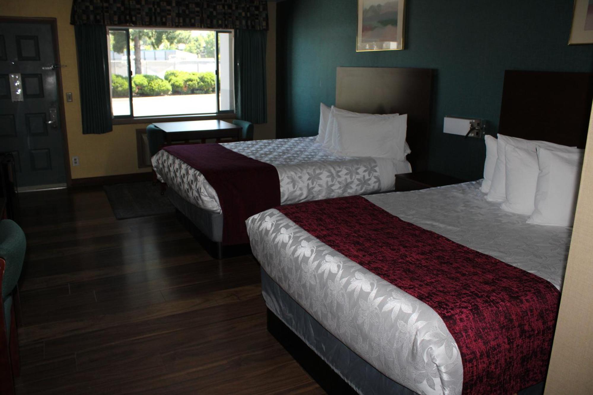 Americas Best Value Inn - Phoenix / Ashland Экстерьер фото