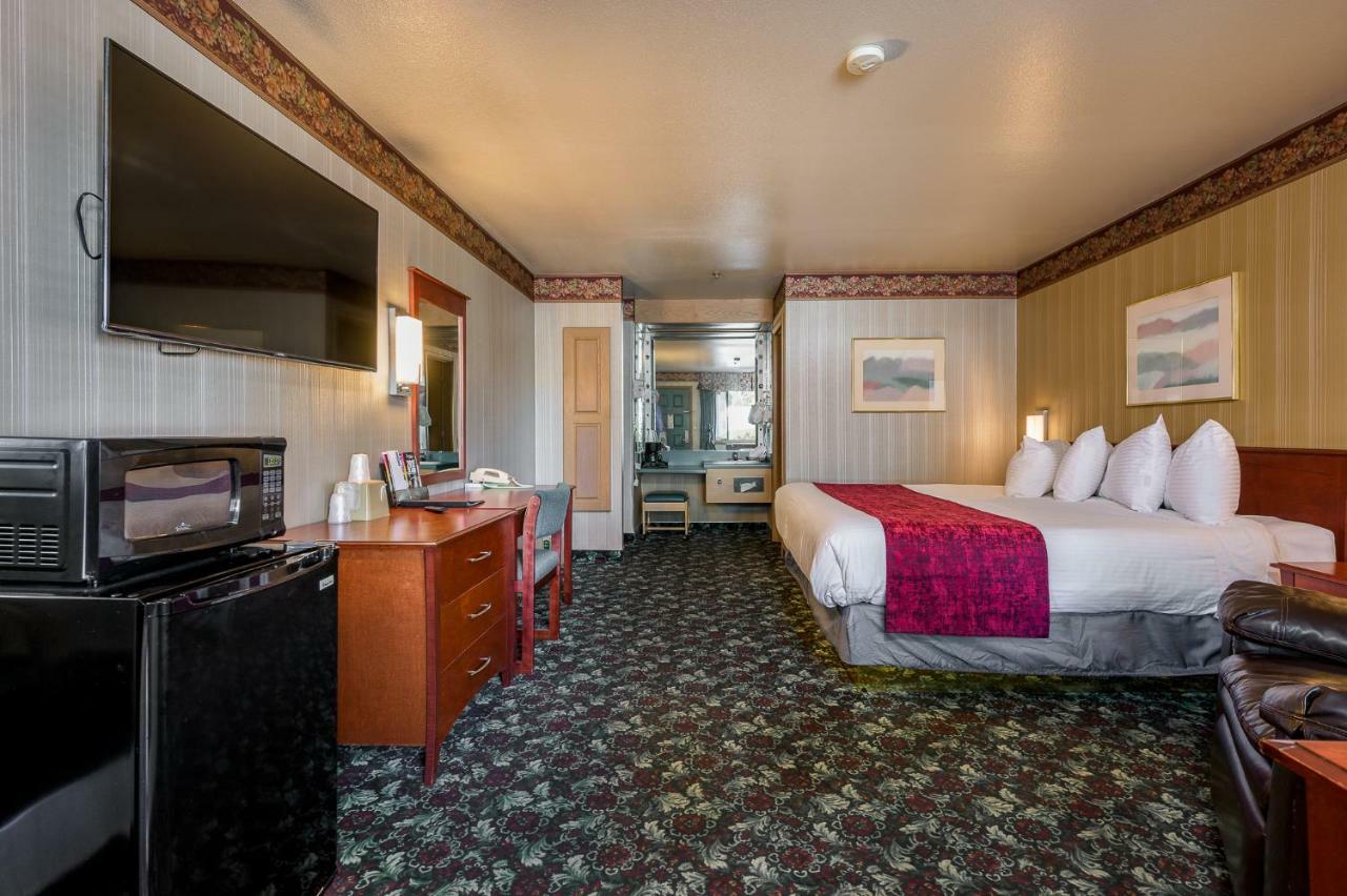 Americas Best Value Inn Phoenix Medford Финикс Экстерьер фото